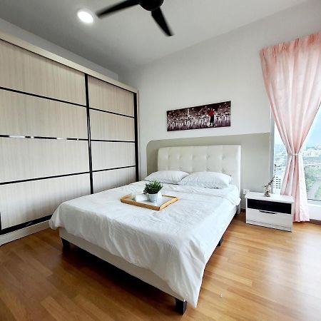 Residensi Flora Seri Kembangan Exterior foto