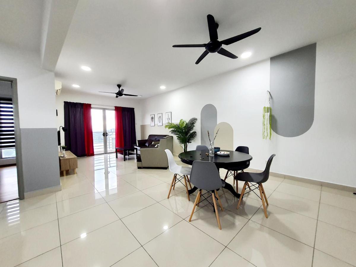 Residensi Flora Seri Kembangan Exterior foto