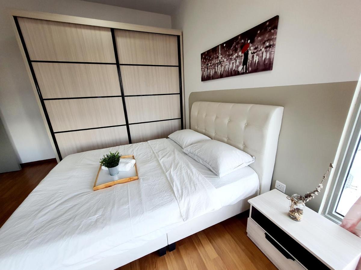 Residensi Flora Seri Kembangan Exterior foto