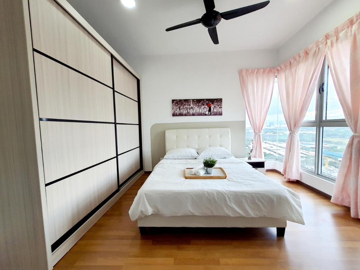 Residensi Flora Seri Kembangan Exterior foto