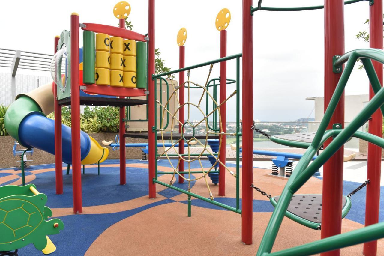 Residensi Flora Seri Kembangan Exterior foto