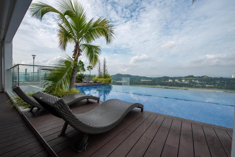 Residensi Flora Seri Kembangan Exterior foto